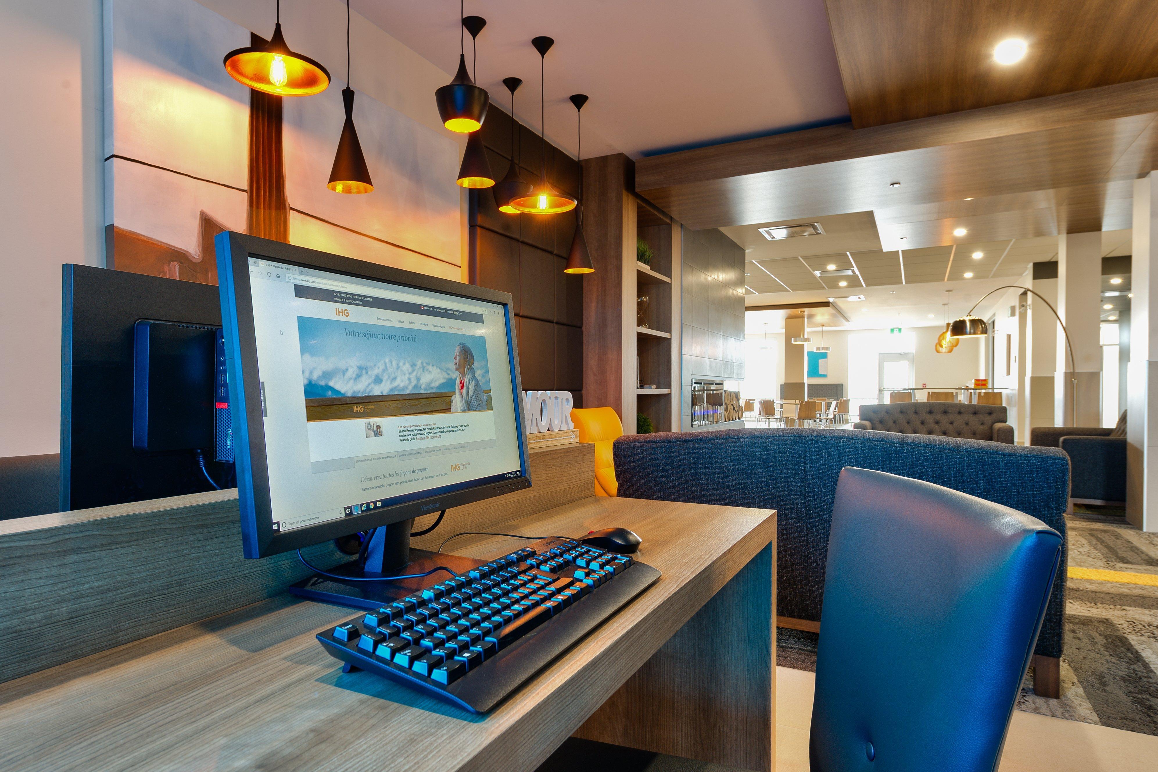 Holiday Inn Express & Suites - Trois Rivieres Ouest By Ihg Zewnętrze zdjęcie