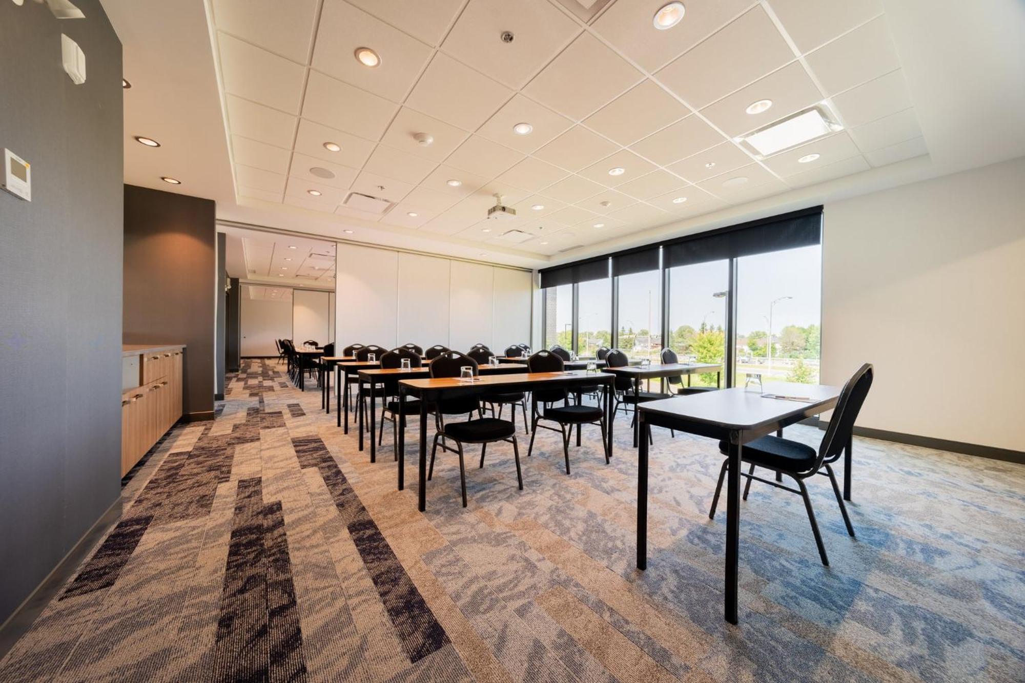 Holiday Inn Express & Suites - Trois Rivieres Ouest By Ihg Zewnętrze zdjęcie