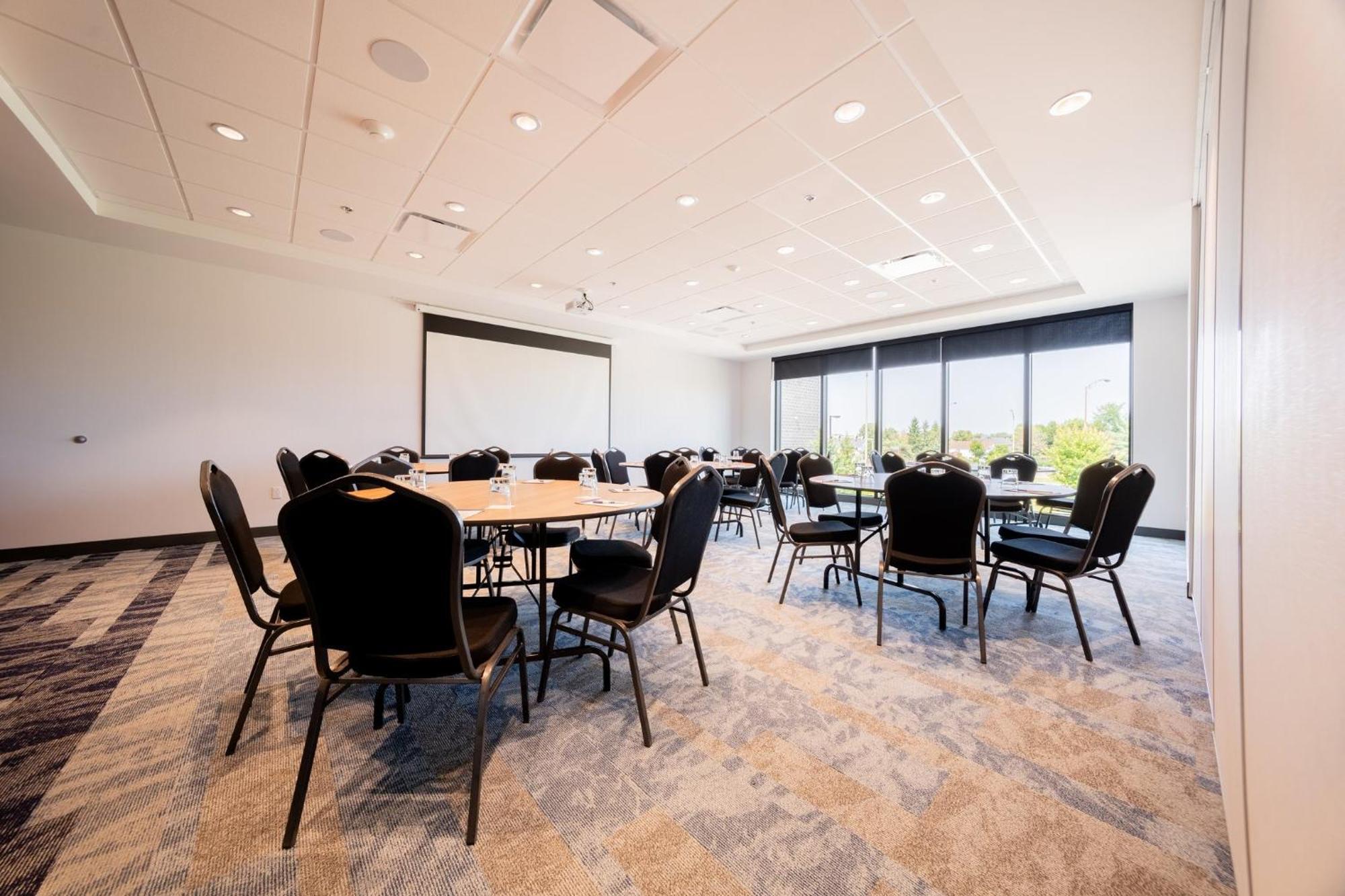 Holiday Inn Express & Suites - Trois Rivieres Ouest By Ihg Zewnętrze zdjęcie